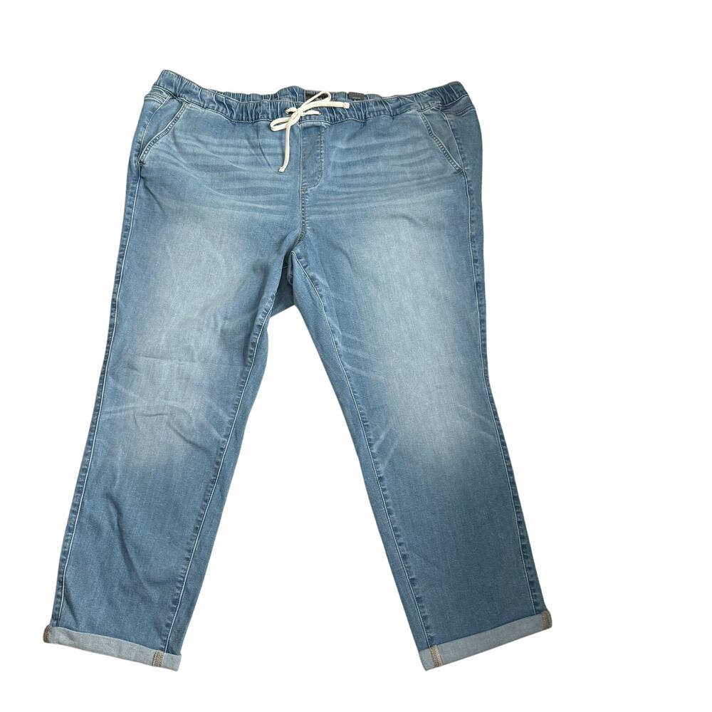 Torrid Jeans Womens 4T Blue Straight Super Soft Mid-Rise Pull-On Boyfriend NWT